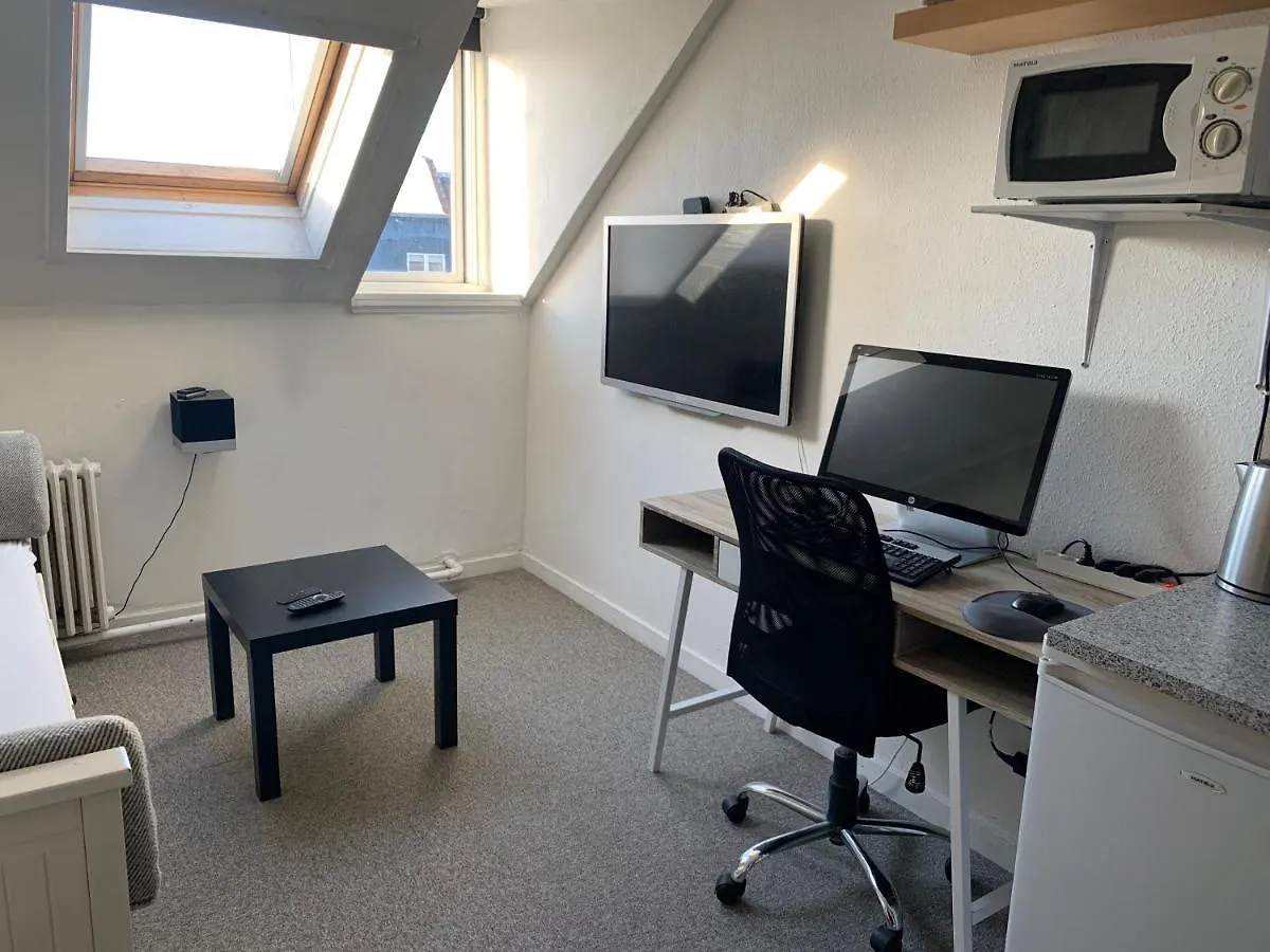 Apartment Central & Cosy Studio + Free Bikes & Netflix Copenhagen